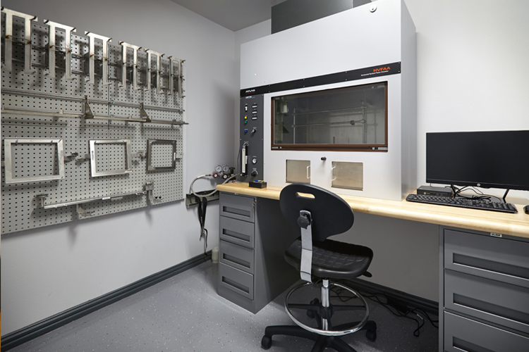 Burn chamber for aircraft interior materials fire and flammability testing